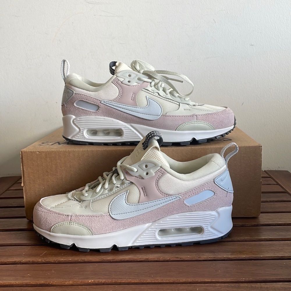 Nike Air Max 90 Futura Pale Ivory/Platinum Violet US Women 7/UK 4.5(DM9922-106)